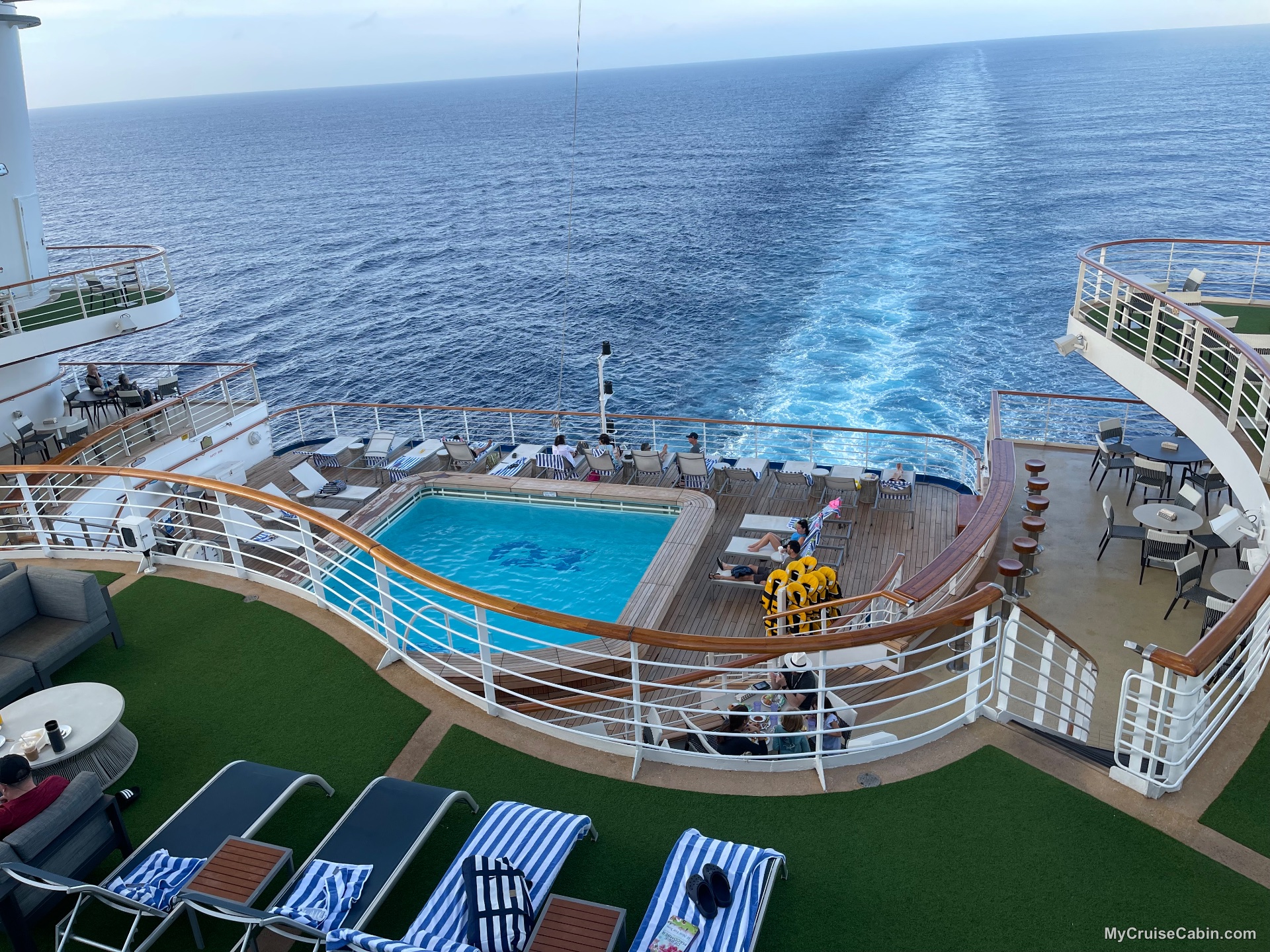 Caribbean Princess Aft pool - Pool