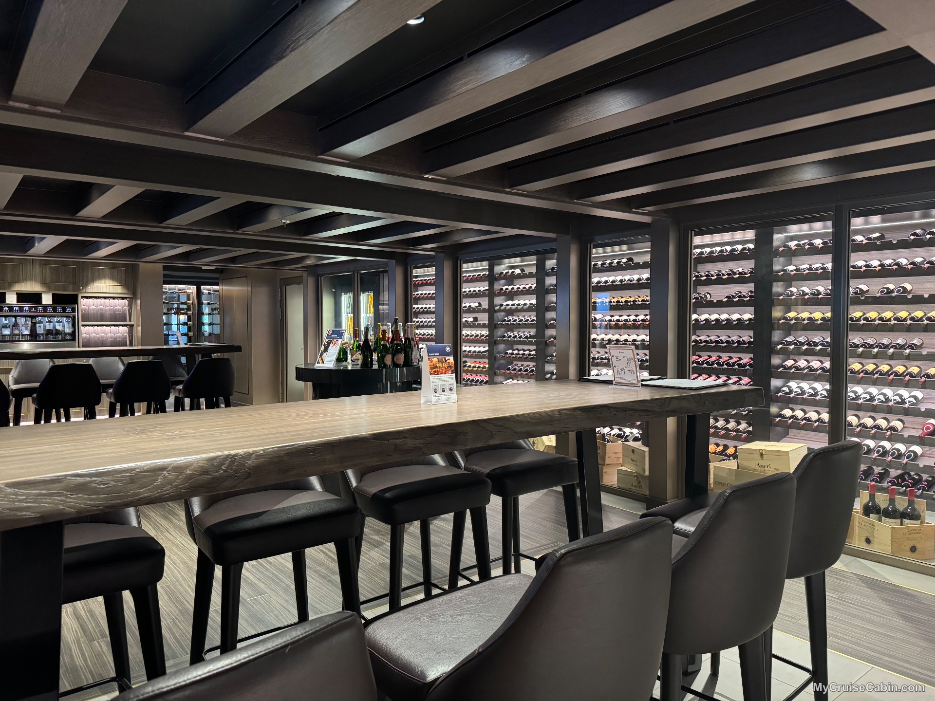 MSC Seashore Wine Cellar - Bar