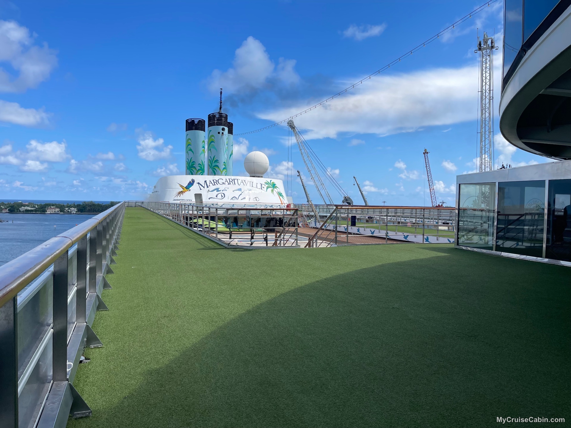 Upper deck