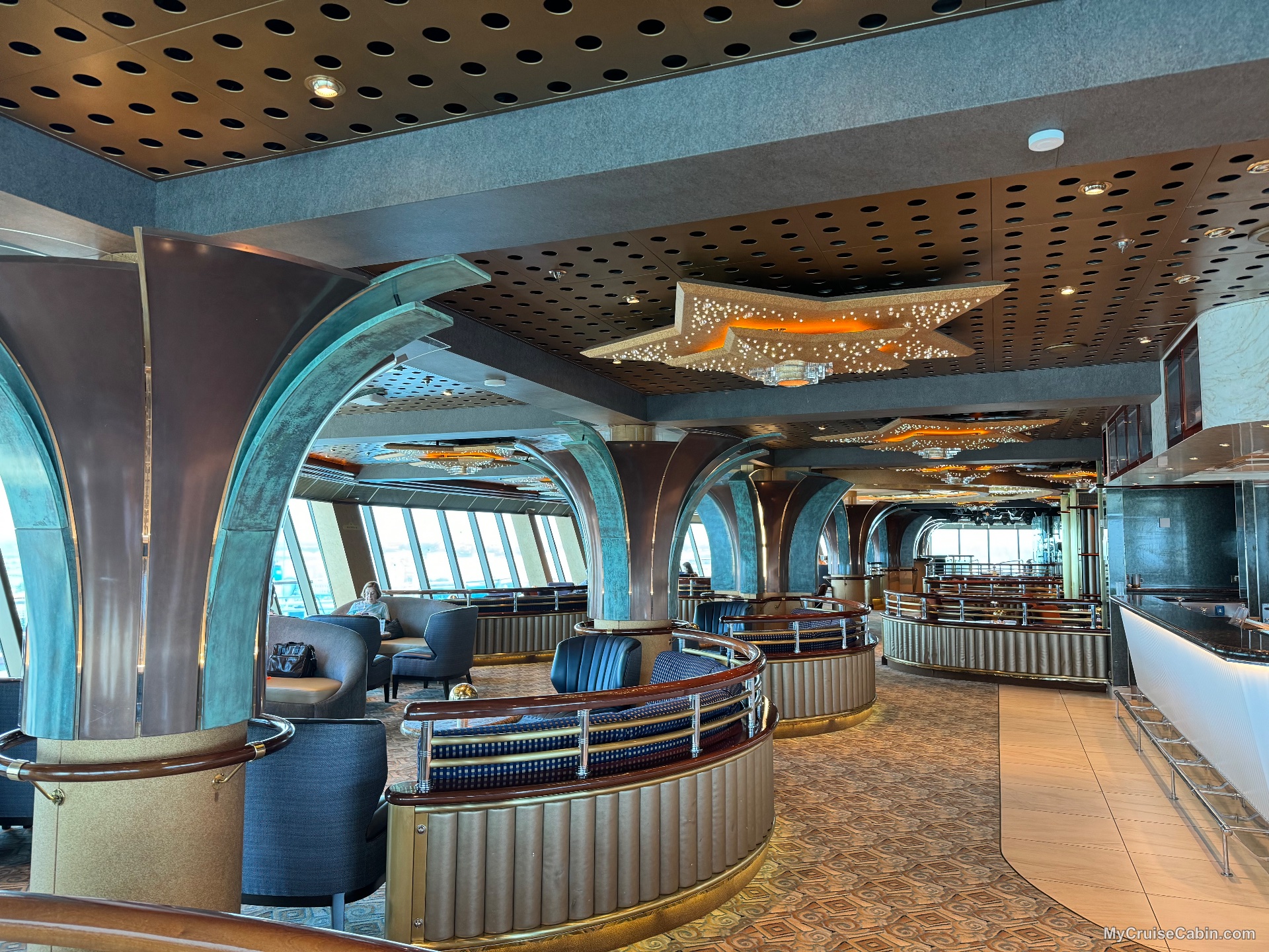 Emerald Princess Skywalkers Night Club - Bar