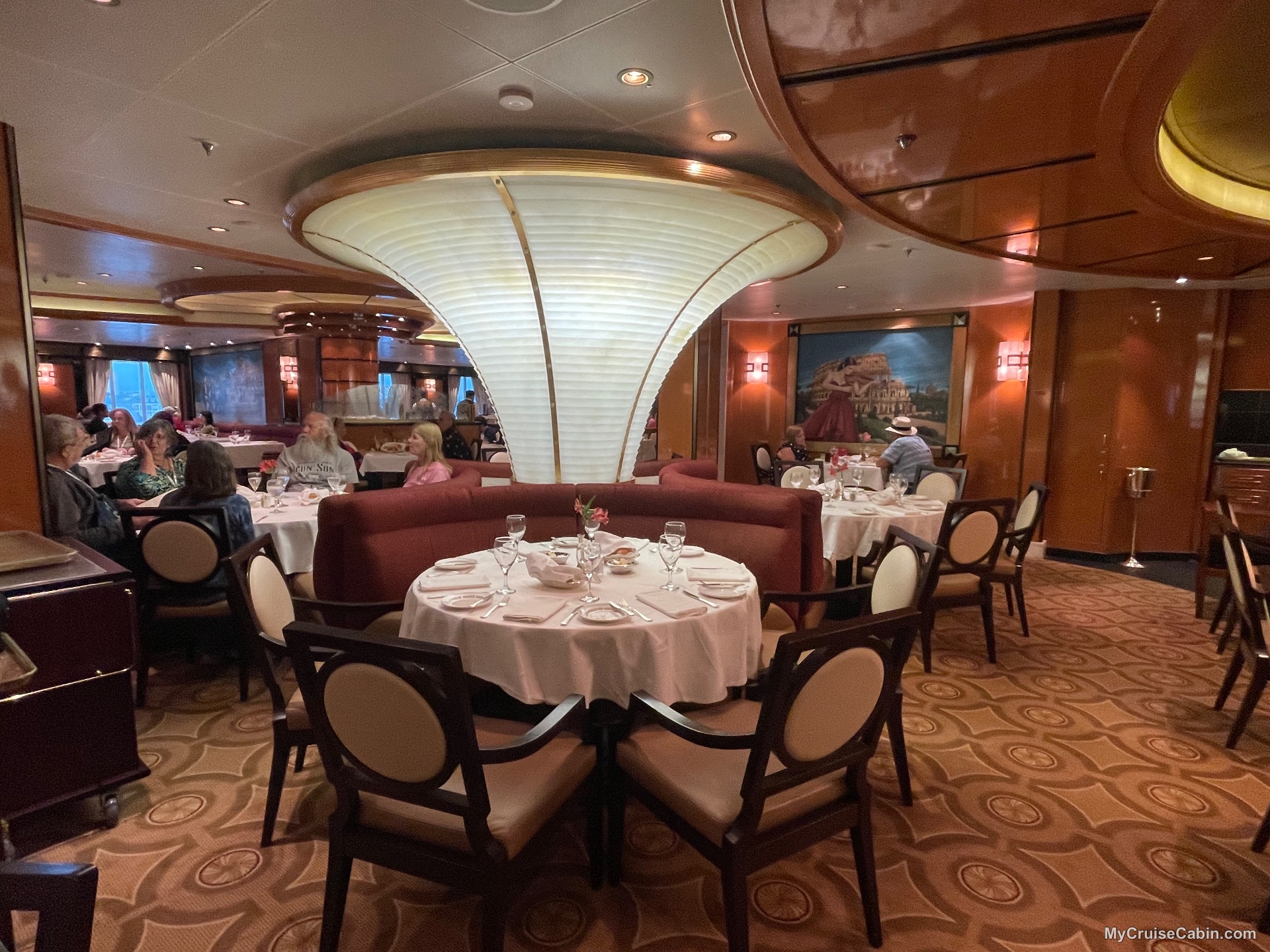 Regal Princess Dining Room - Restaurant