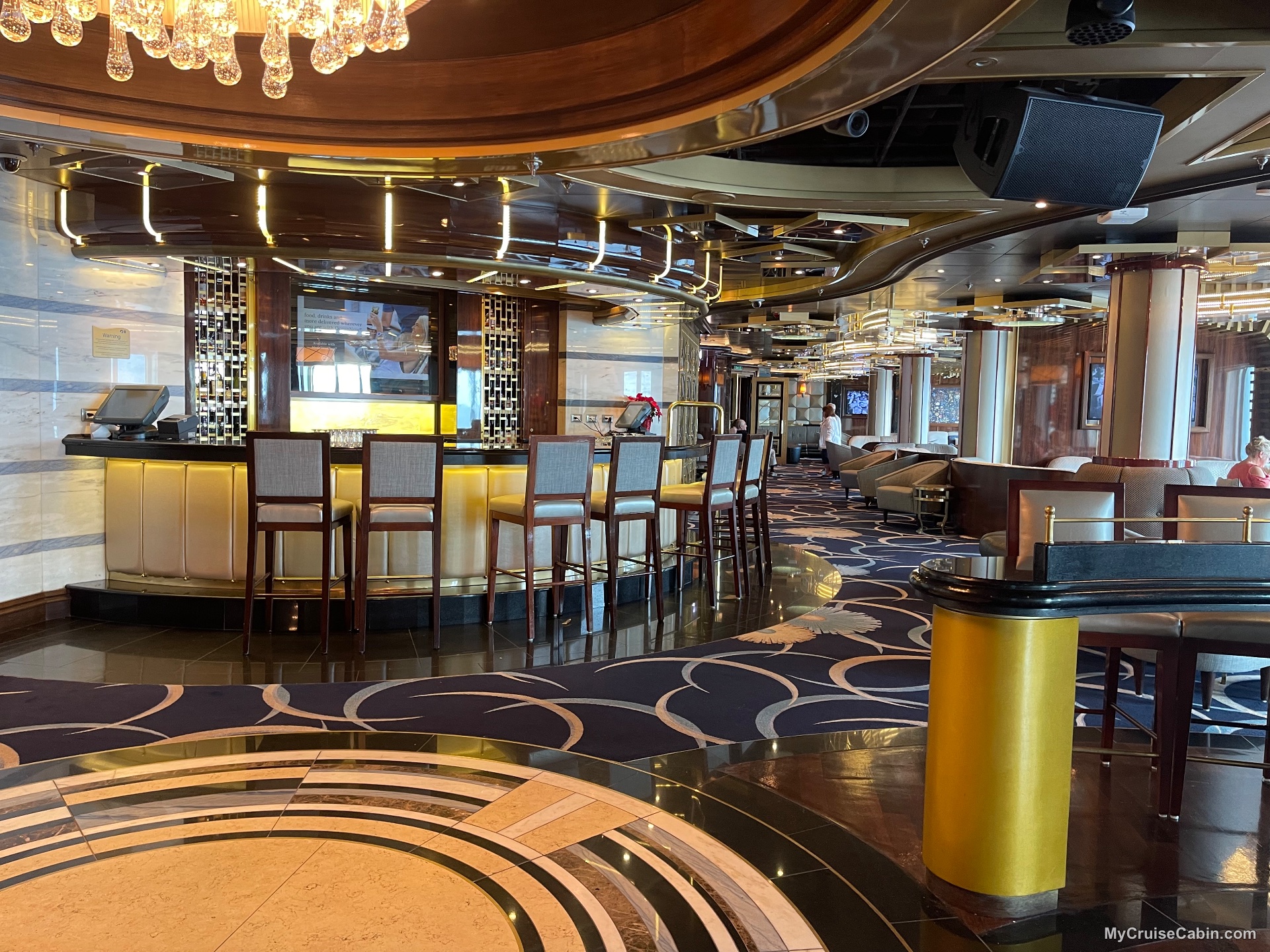 Regal Princess Bar - Bar
