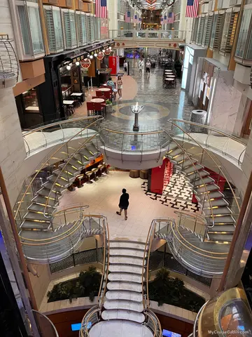 Royal Promenade