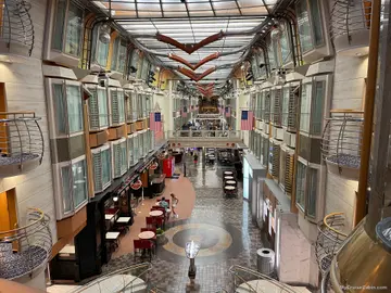 Royal Promenade
