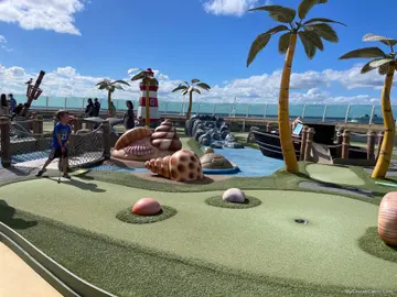 Miniature golf