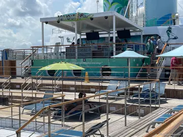 12 volt bar on pool deck
