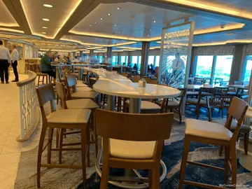 World Fresh Market Buffet dining room