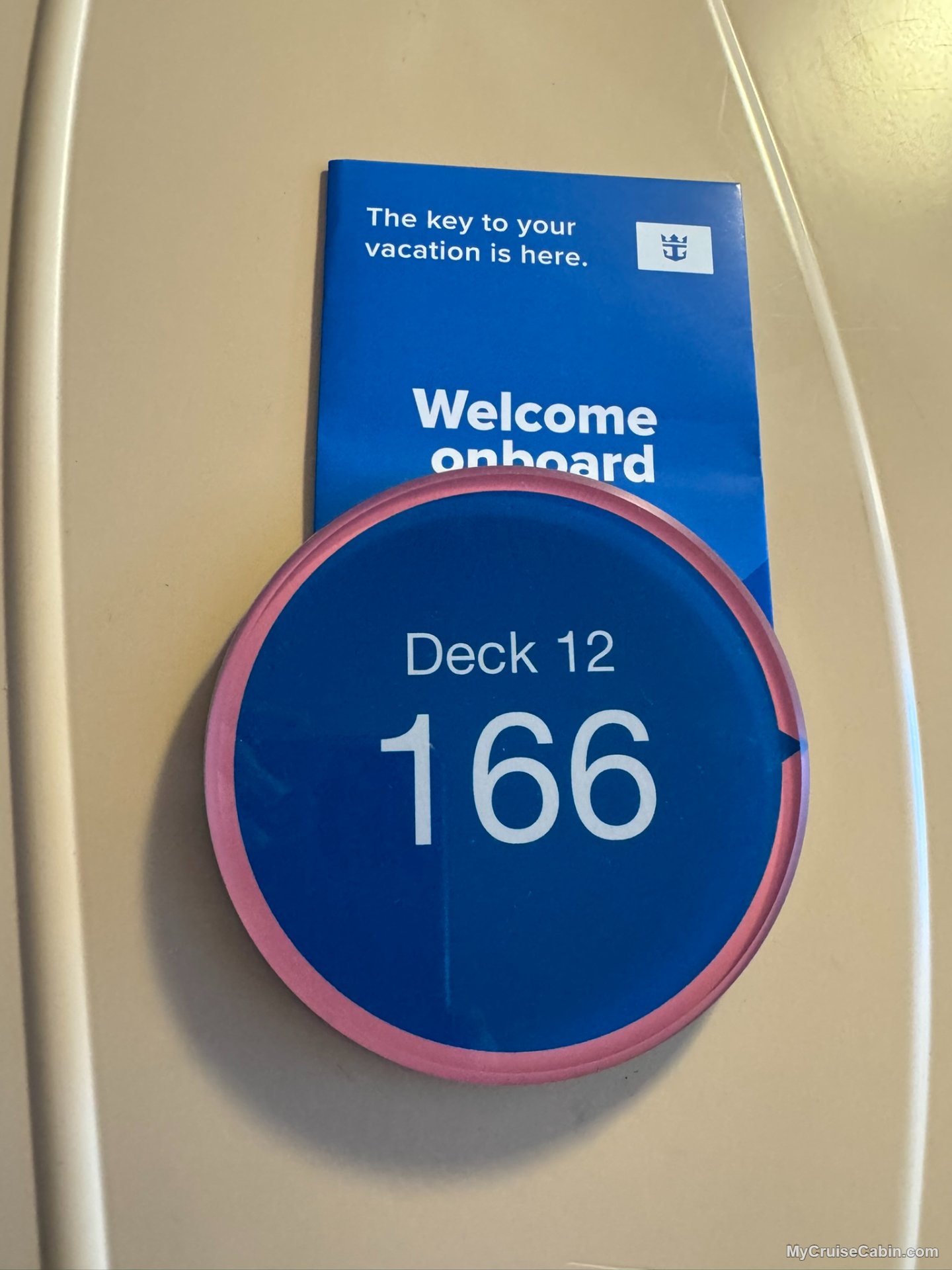 Cabin 12166 on Oasis of the Seas