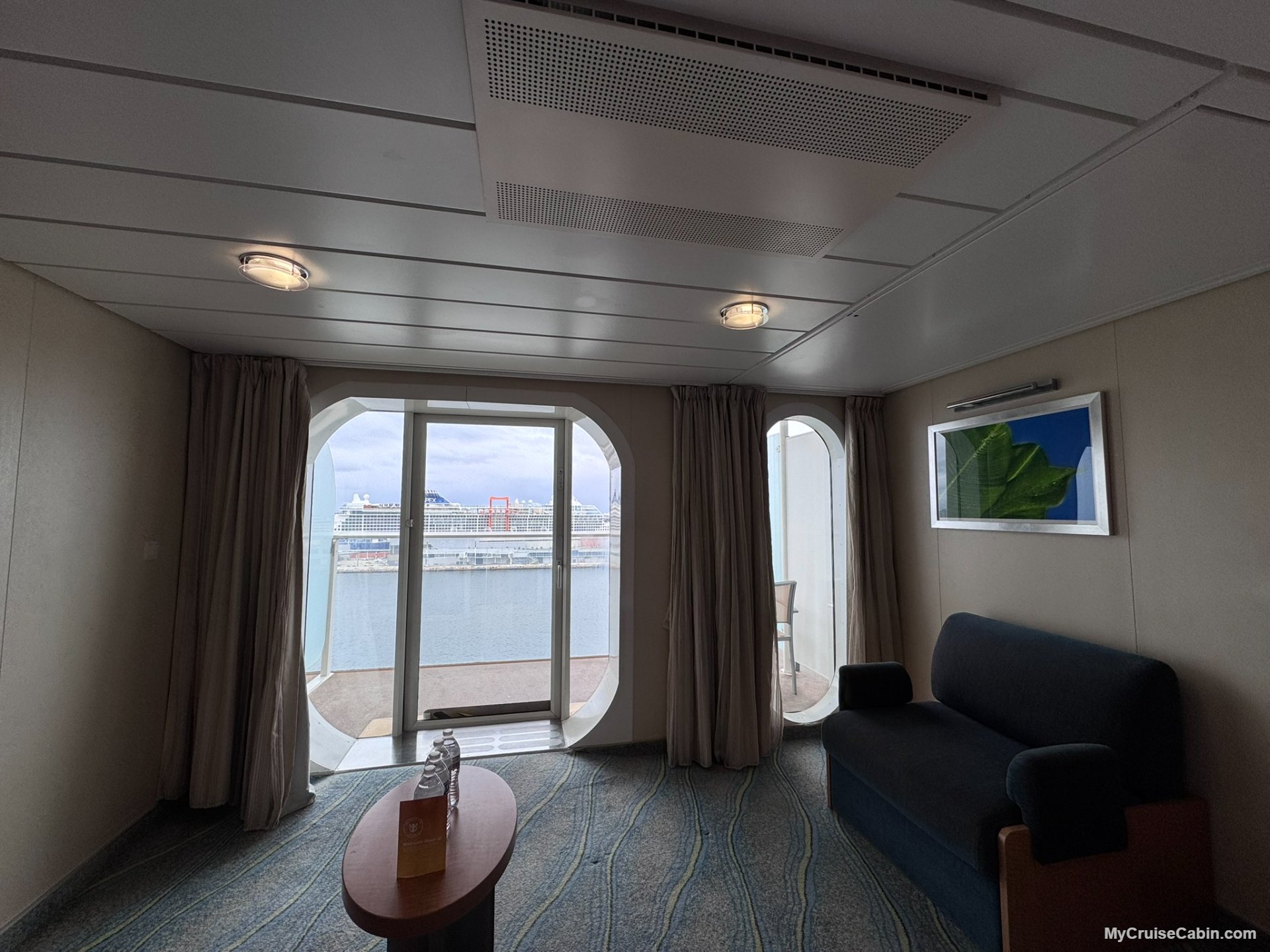 Cabin 12166 on Oasis of the Seas