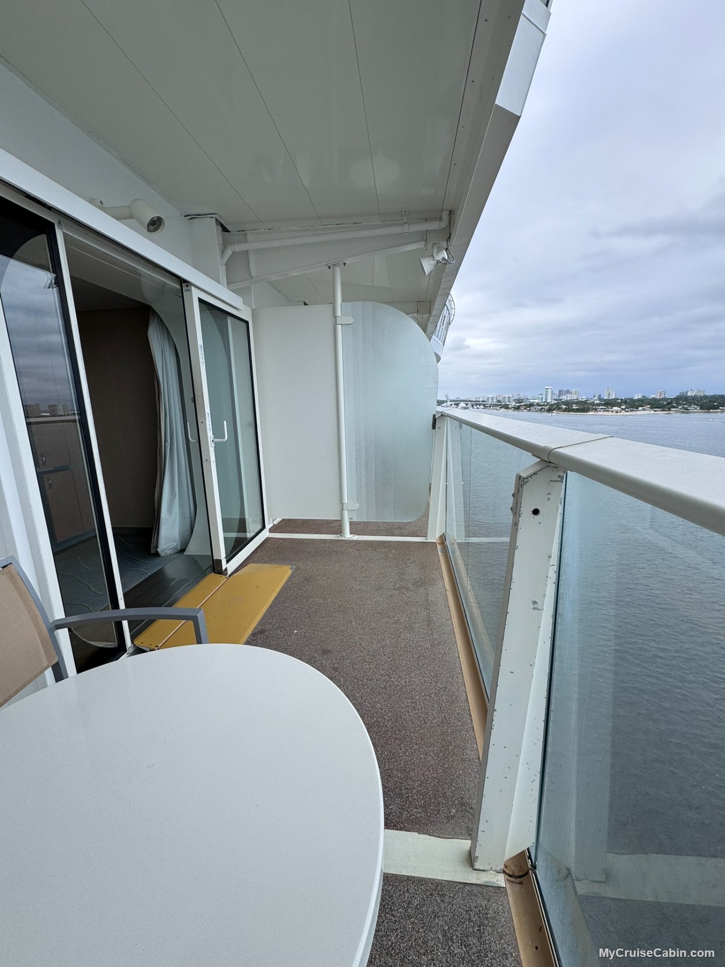 Cabin 12166 on Oasis of the Seas