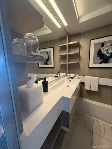 Cabin 11274 on Celebrity Apex