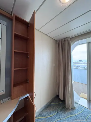 Cabin 12166 on Oasis of the Seas