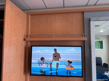 Cabin 12166 on Oasis of the Seas