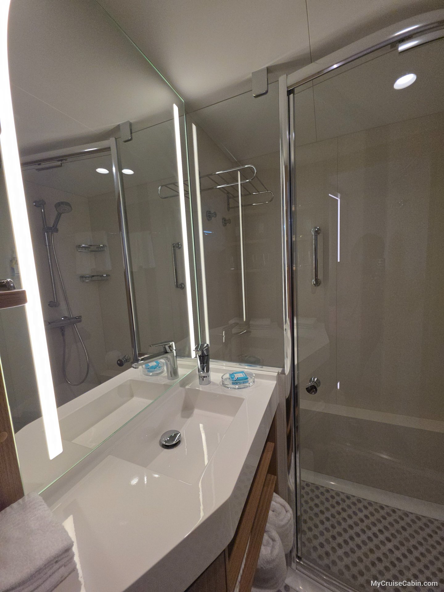 Cabin 12750 on Star of the Seas
