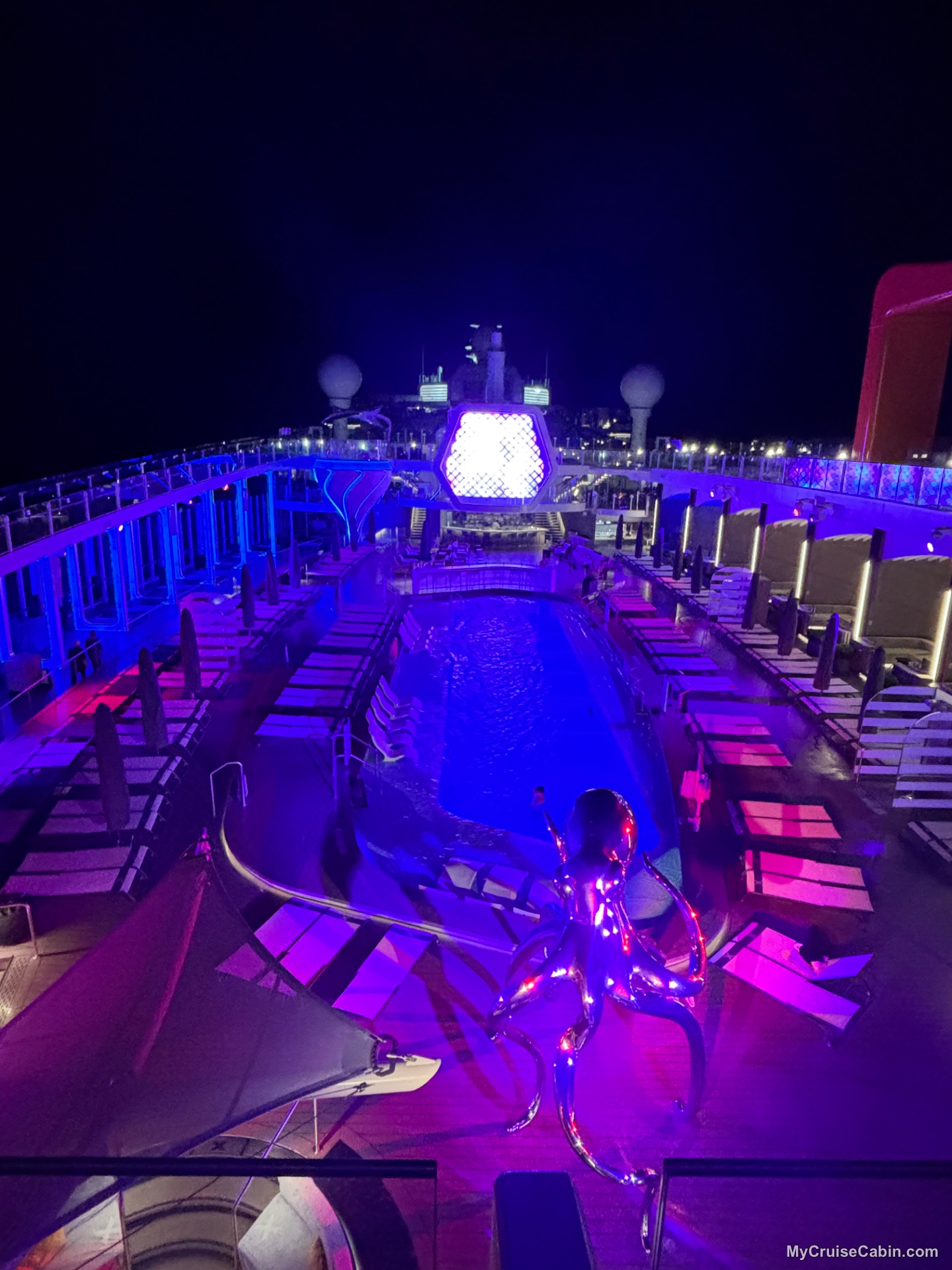Main pool deck