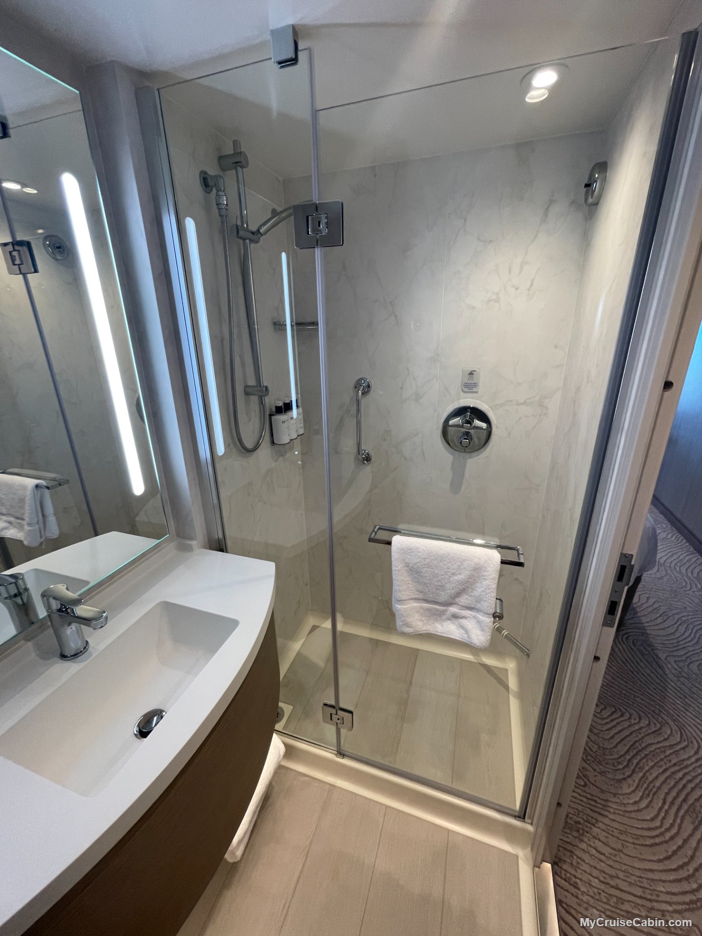 Cabin 16426 on Star Princess