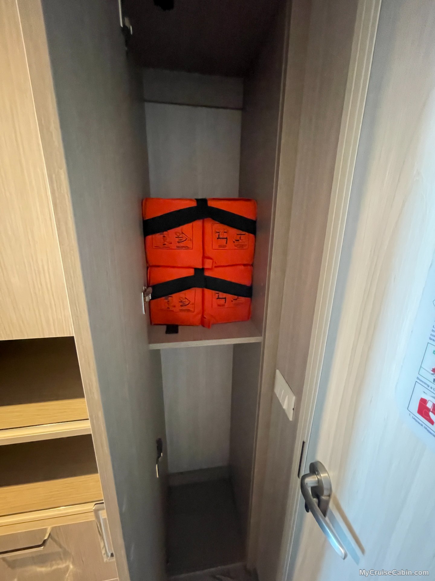 Cabin 16426 on Star Princess