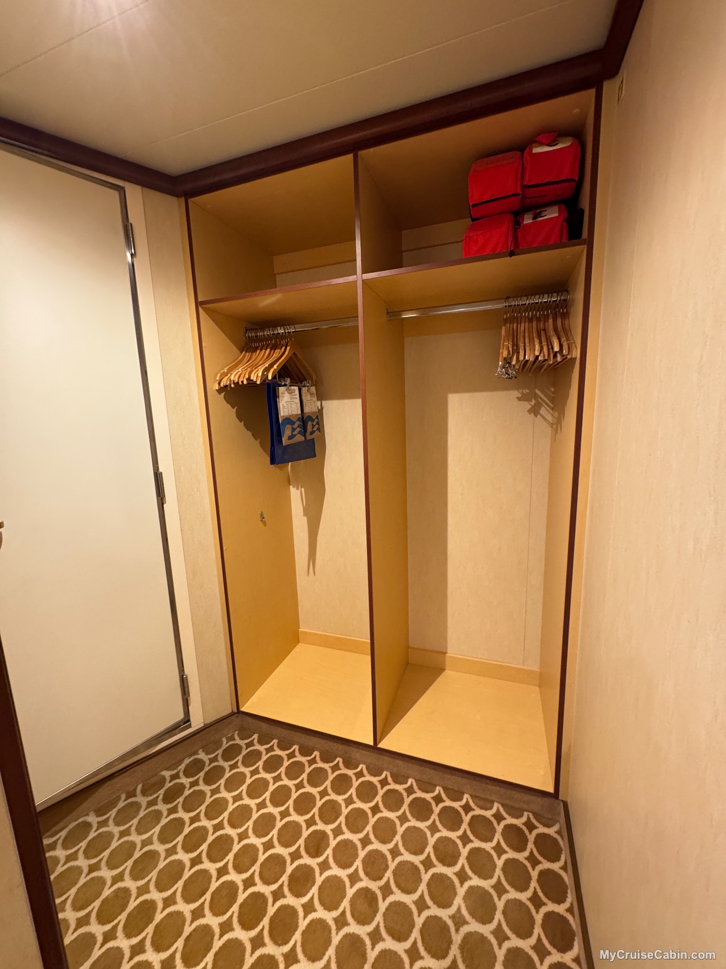 Cabin L214 on Majestic Princess