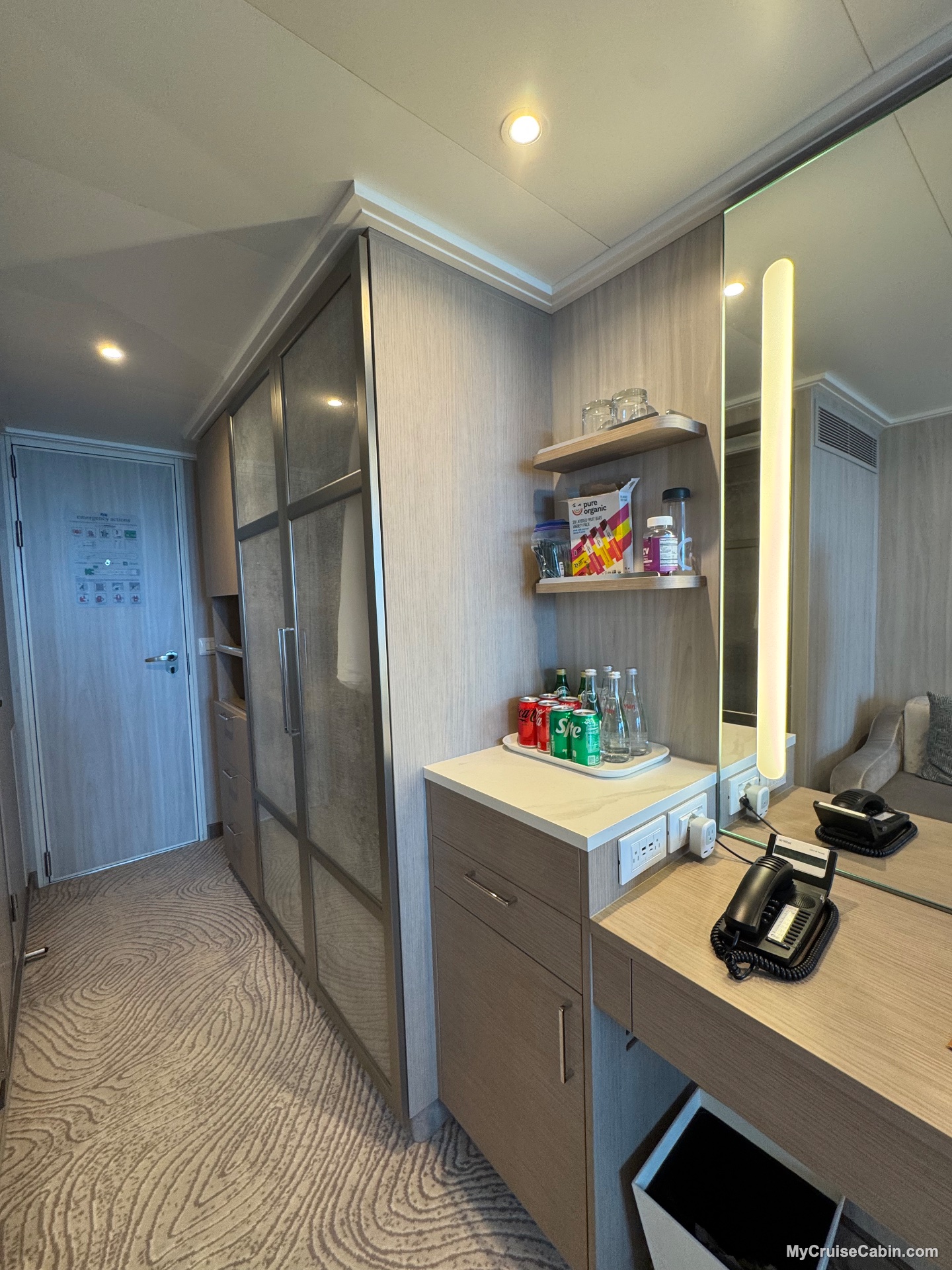 Sun Princess Cabin 16232 - Interior