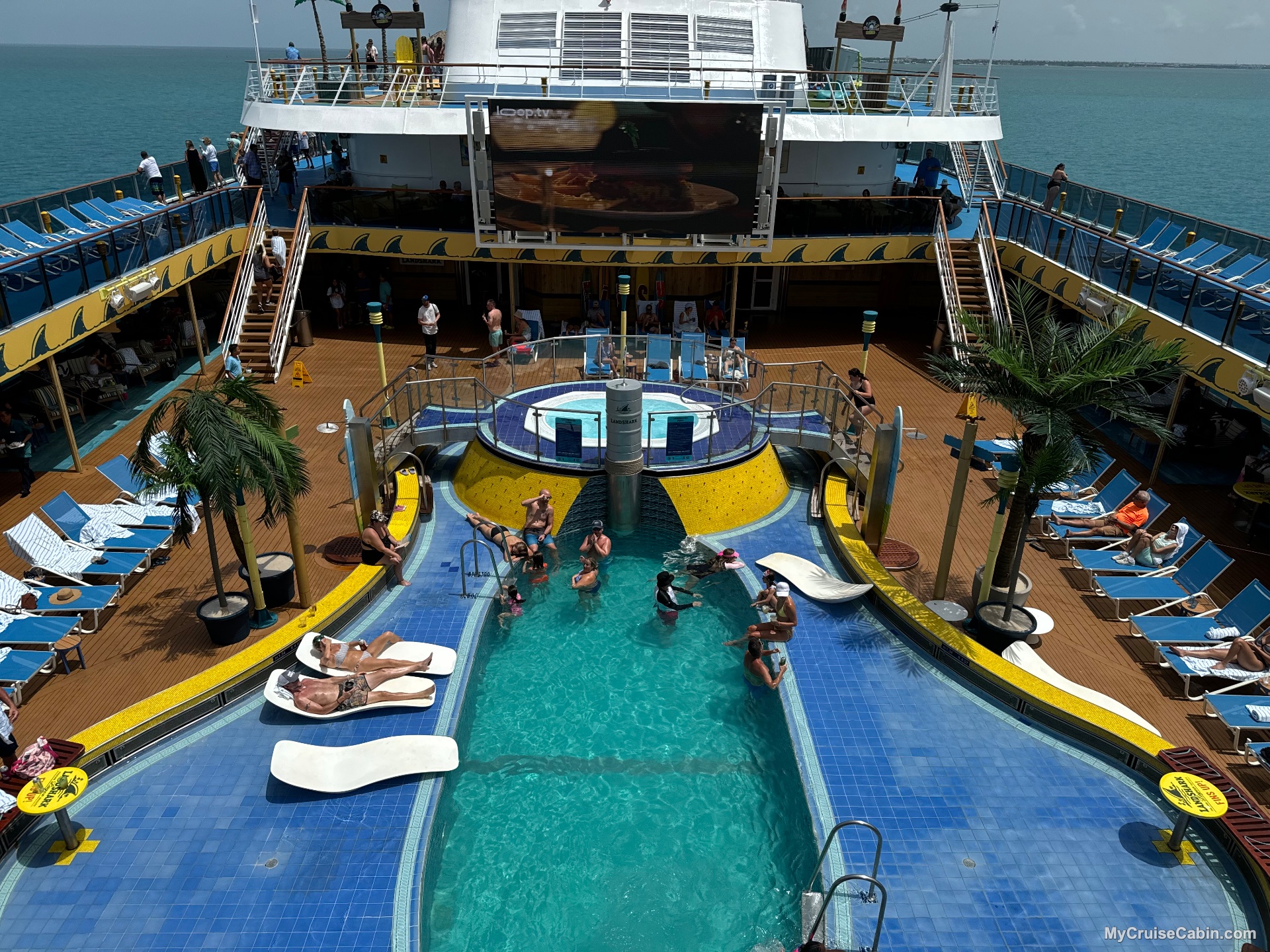 Islander Main Pool - Pool