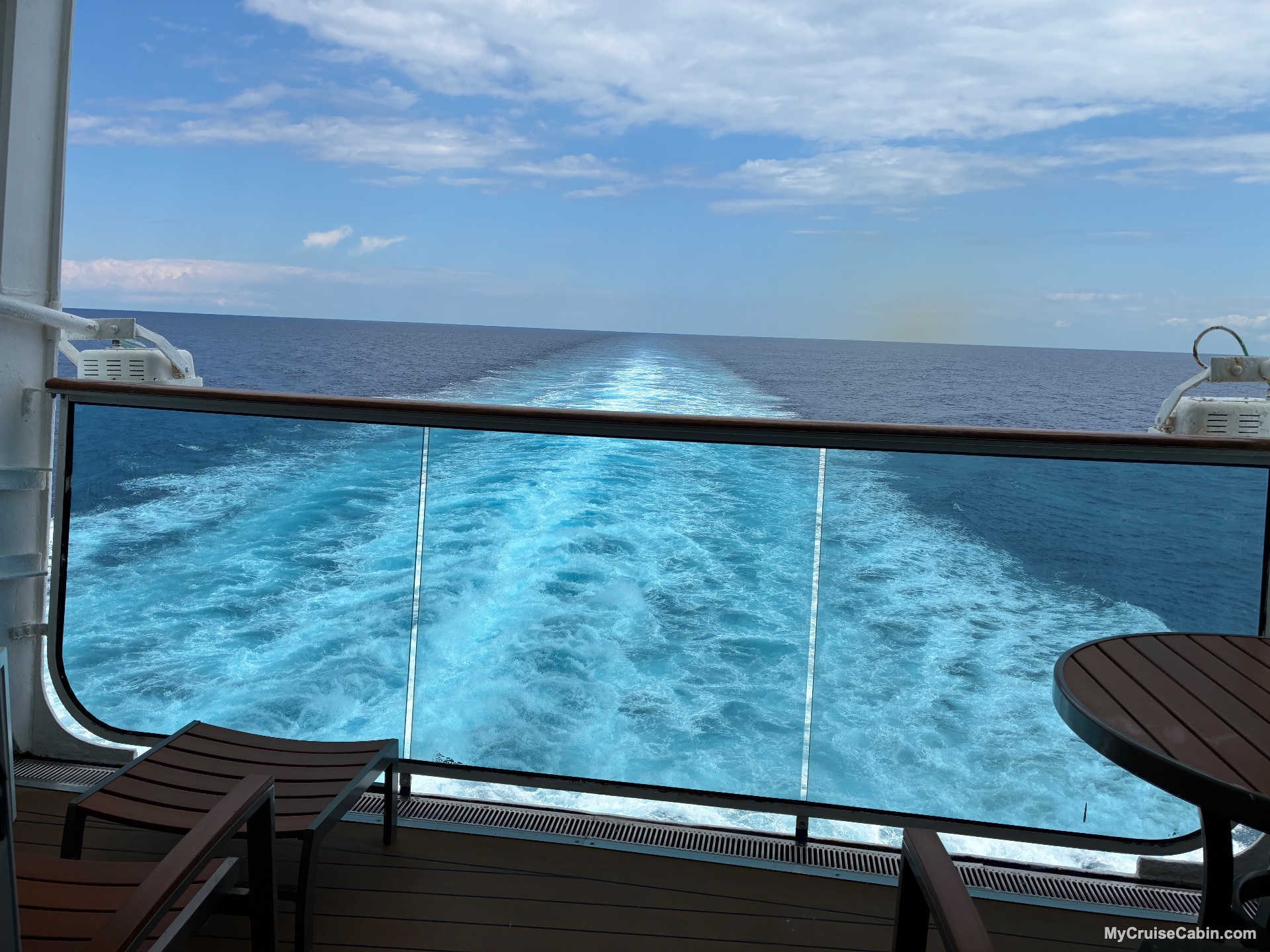 Cabin PR726 on Island Princess