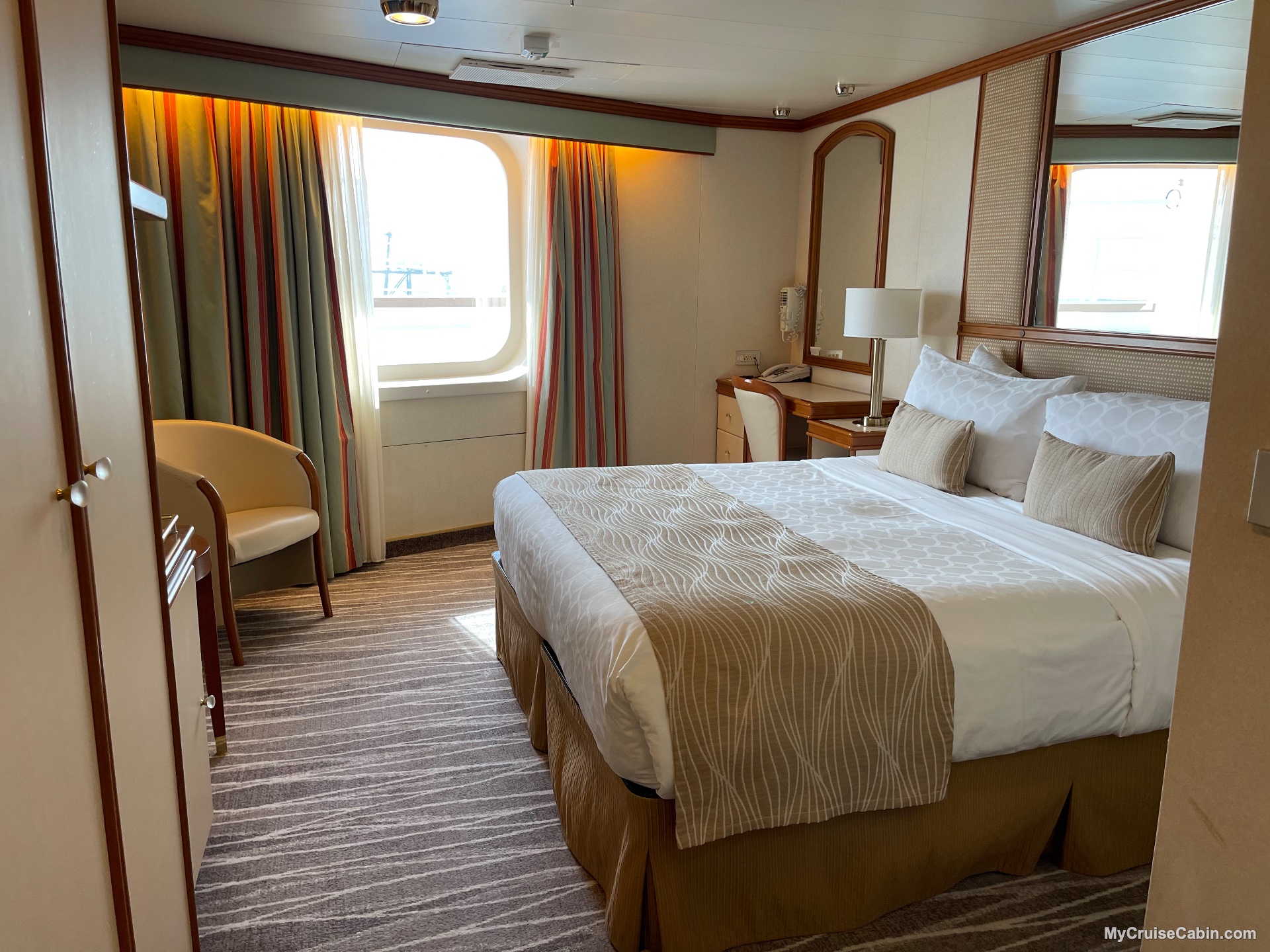 Cabin L104 on Caribbean Princess