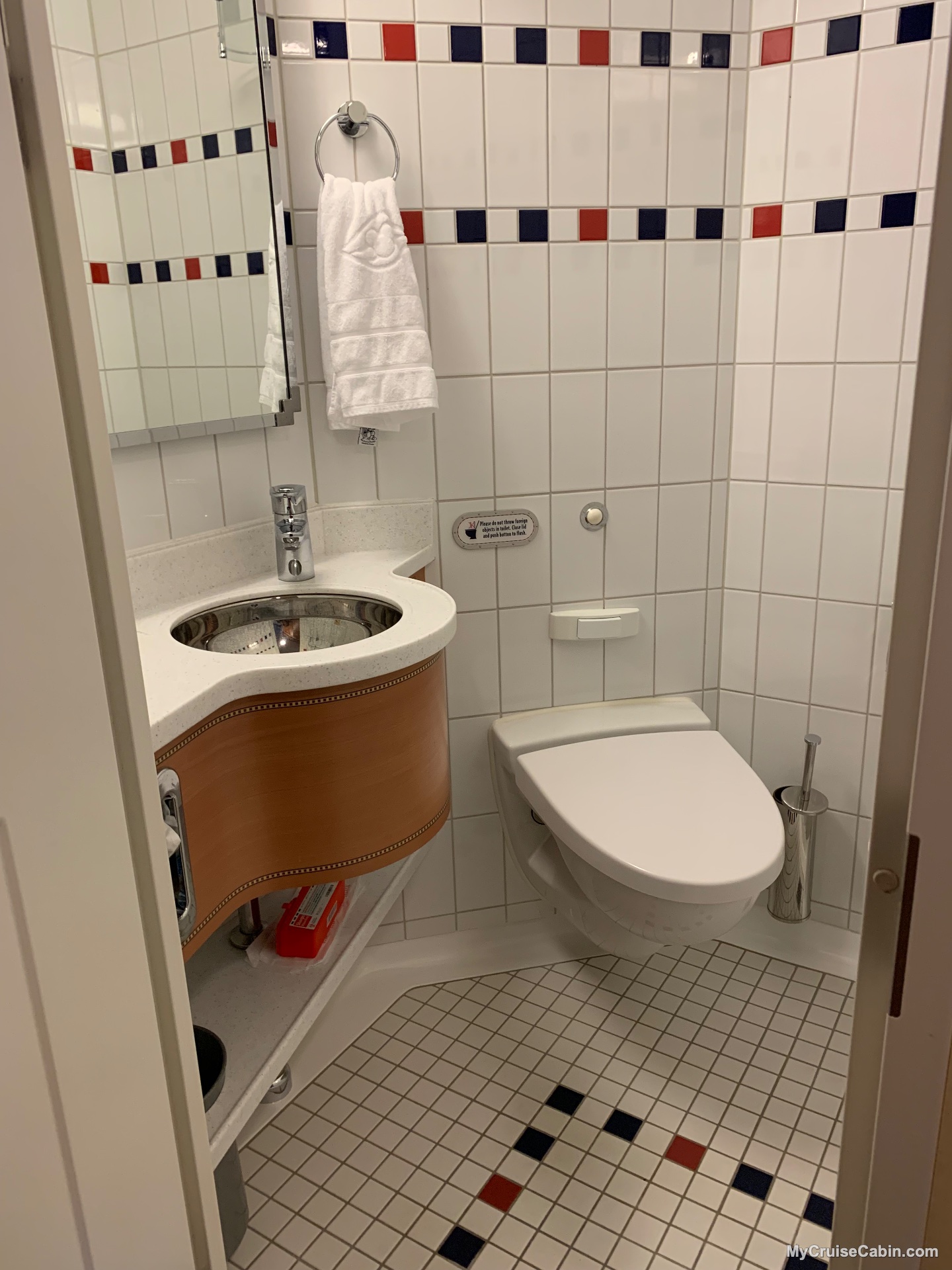 Disney Dream Cabin 8608 - Bathroom