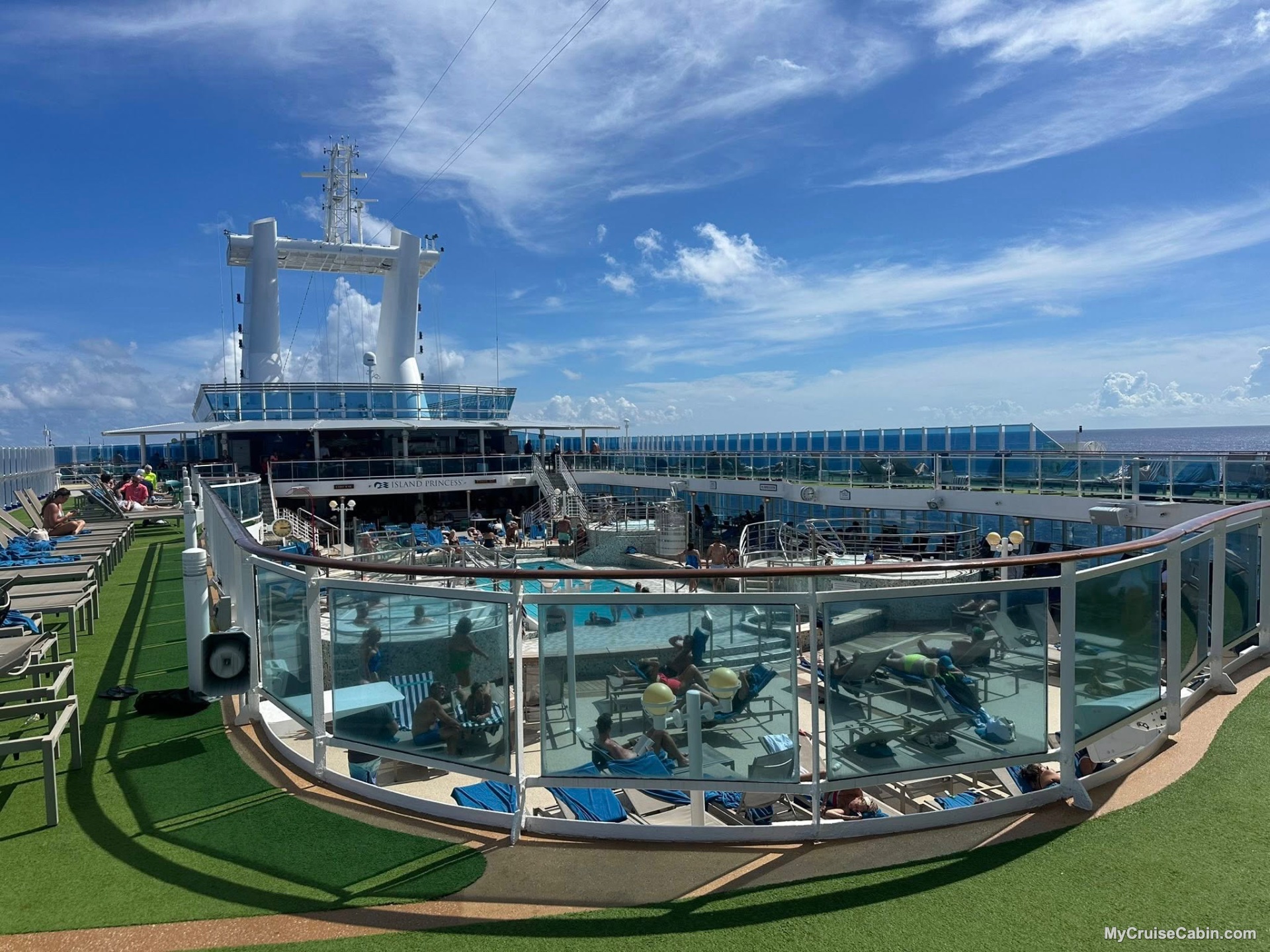 Main Pool Area on Island Princess