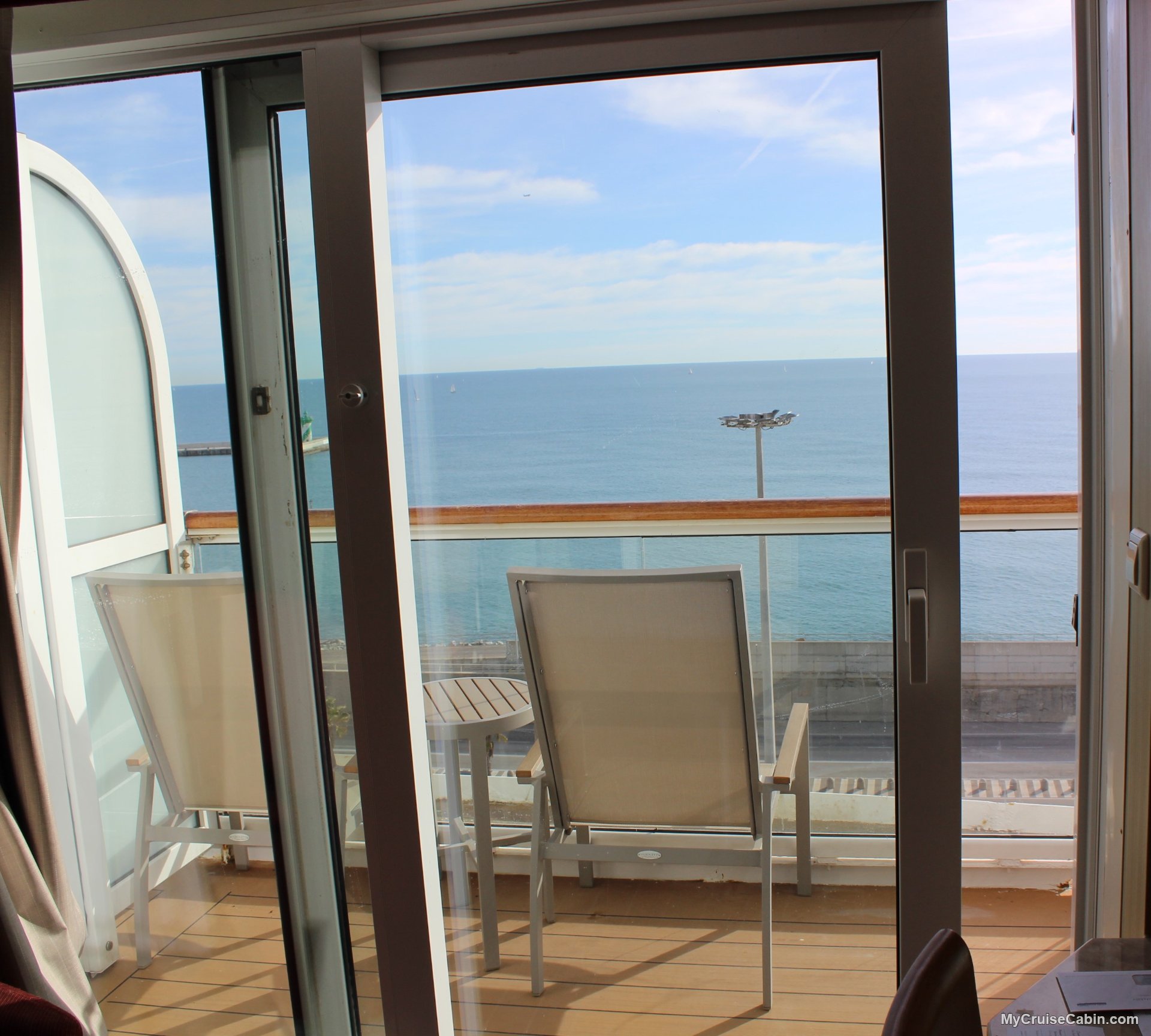 Cabin 1117 on Celebrity Infinity