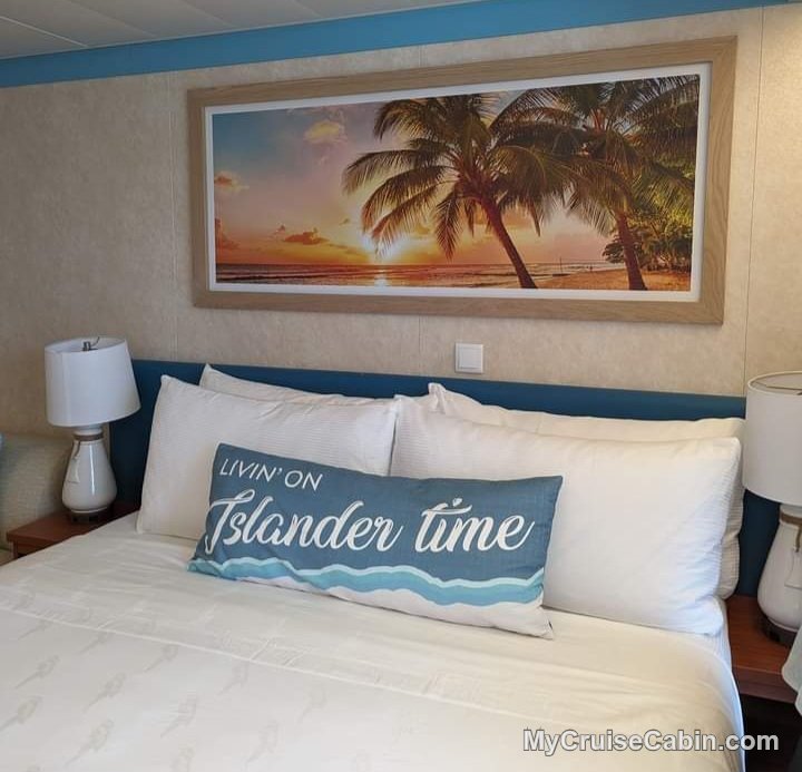 Cabin 8222 on Islander