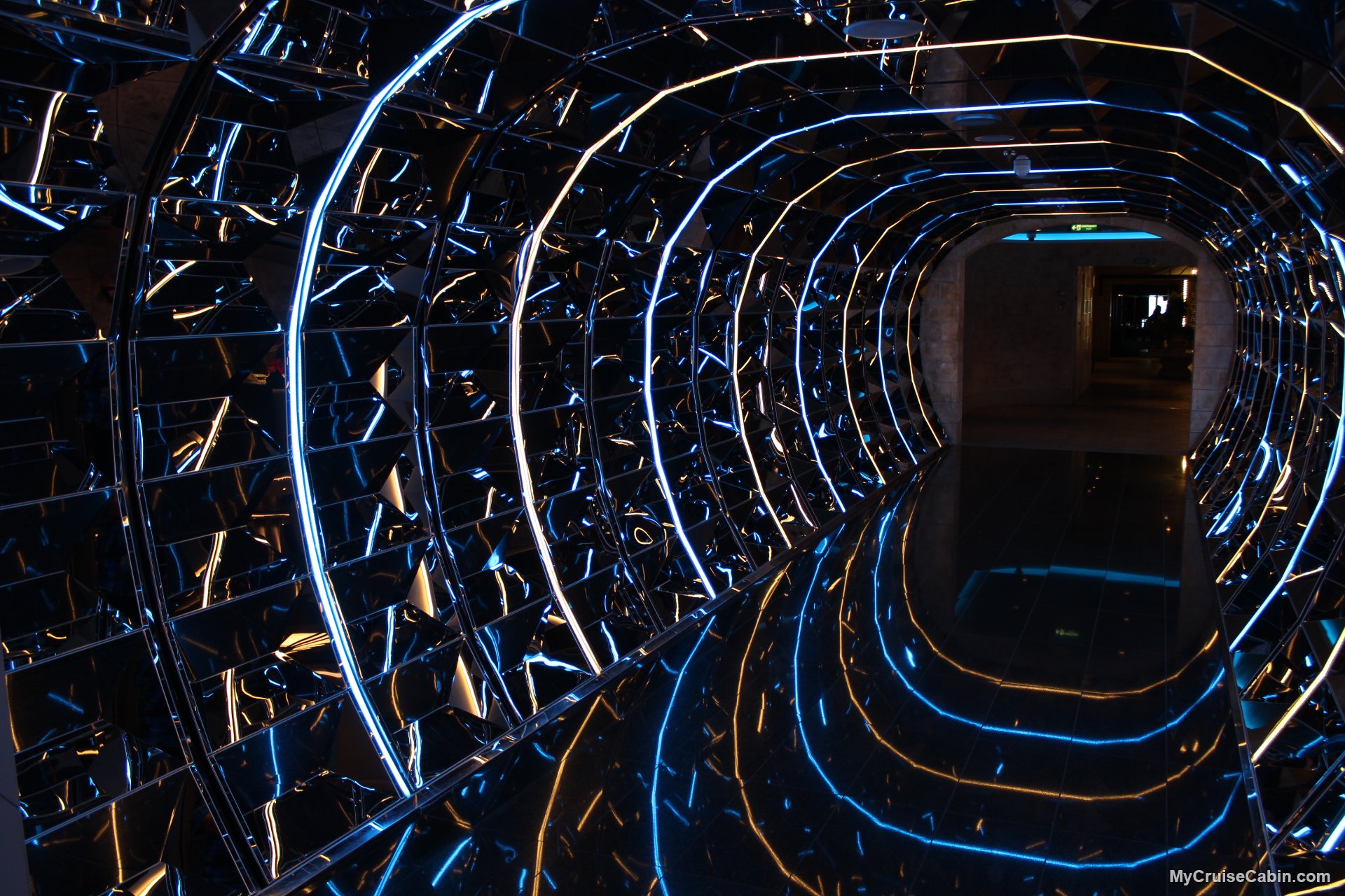MSC Seashore mirrored hallway - Other