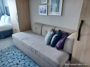 Cabin 8166 on Wonder of the Seas