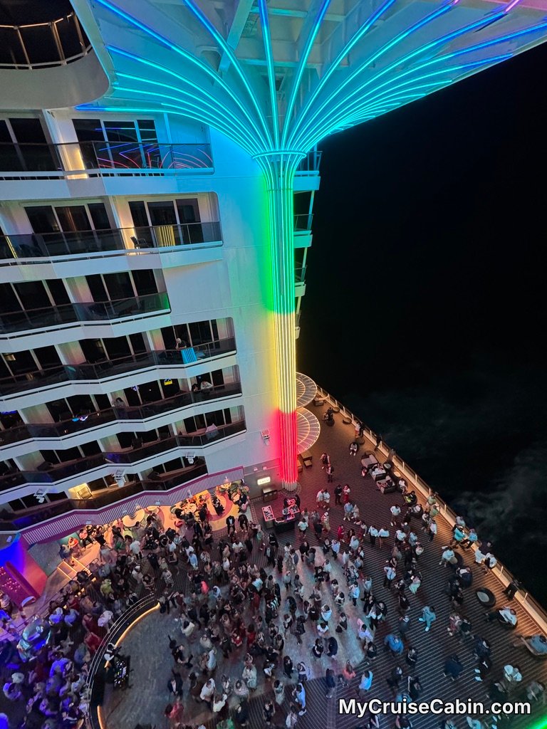 Cabin 15243 on MSC World America