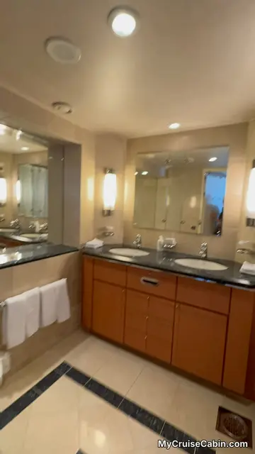 Cabin 1548 on Mariner of the Seas