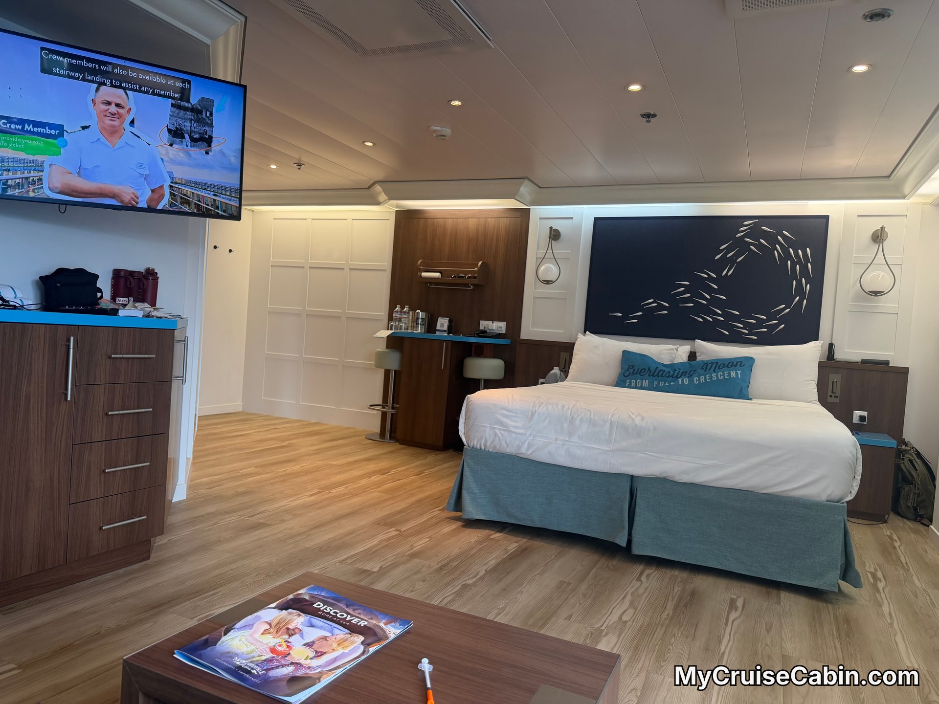 Islander Cabin 4235 - Interior