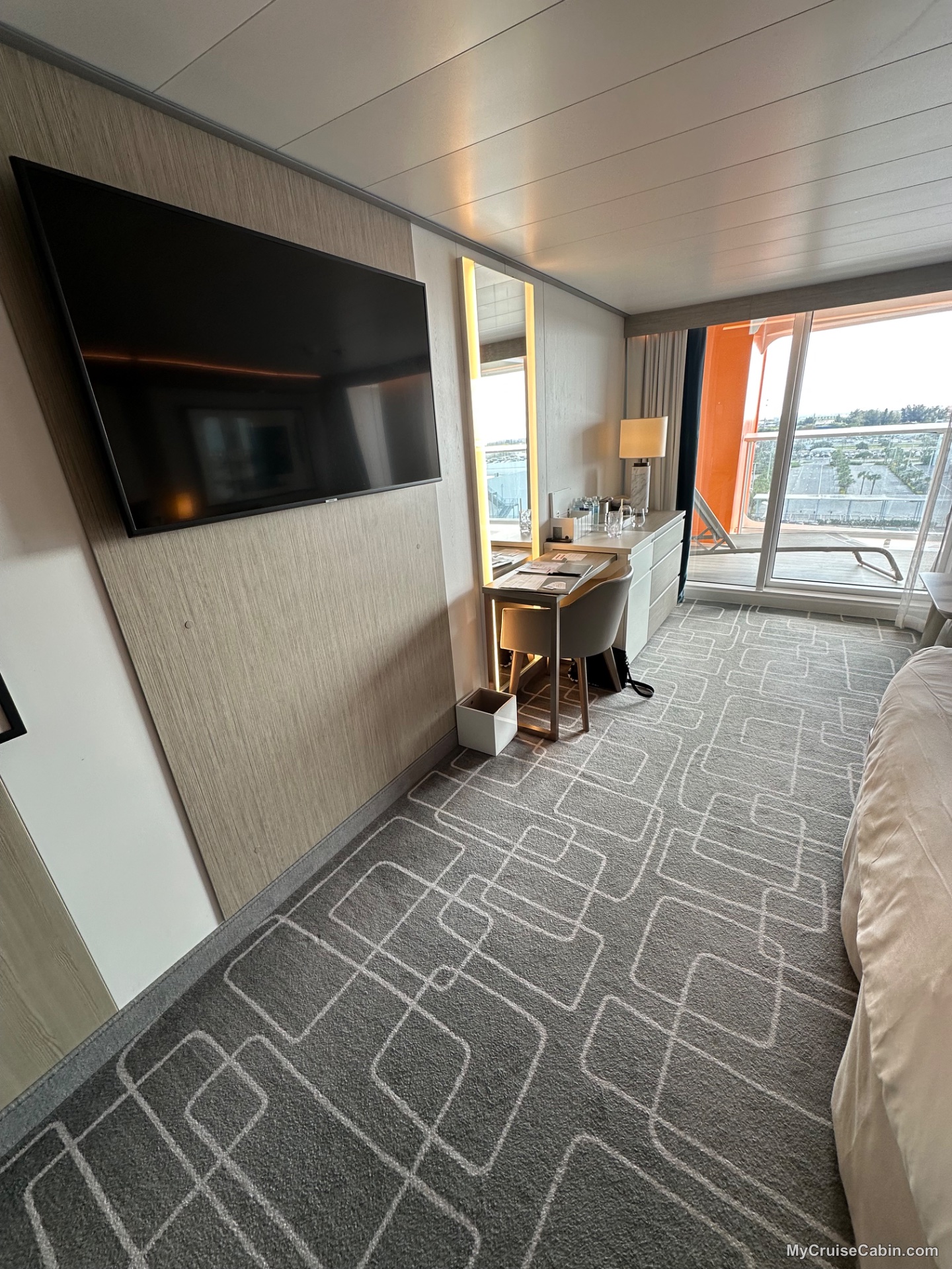 Cabin 9190 on Celebrity Apex