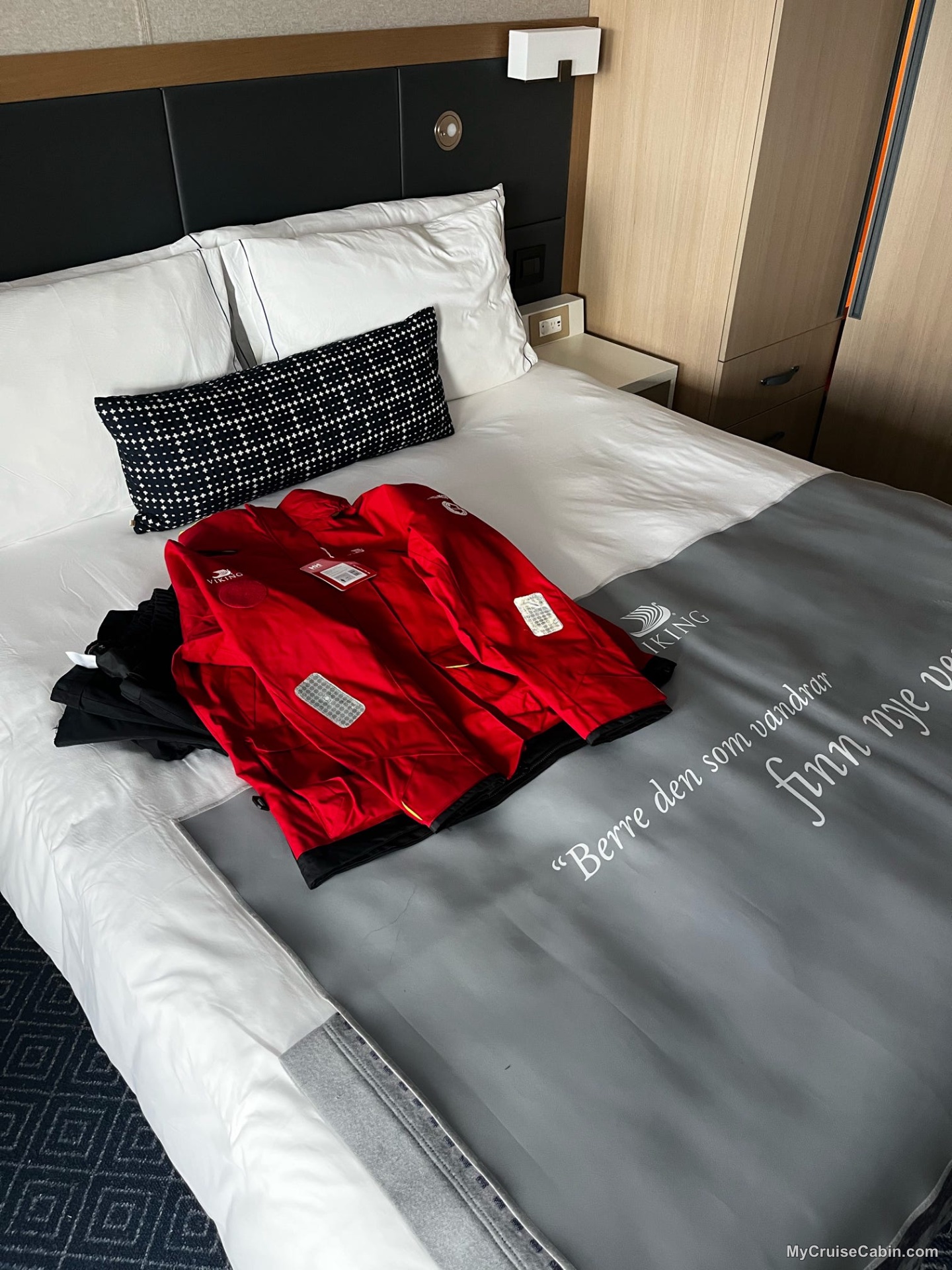Cabin 3023 on Viking Polaris