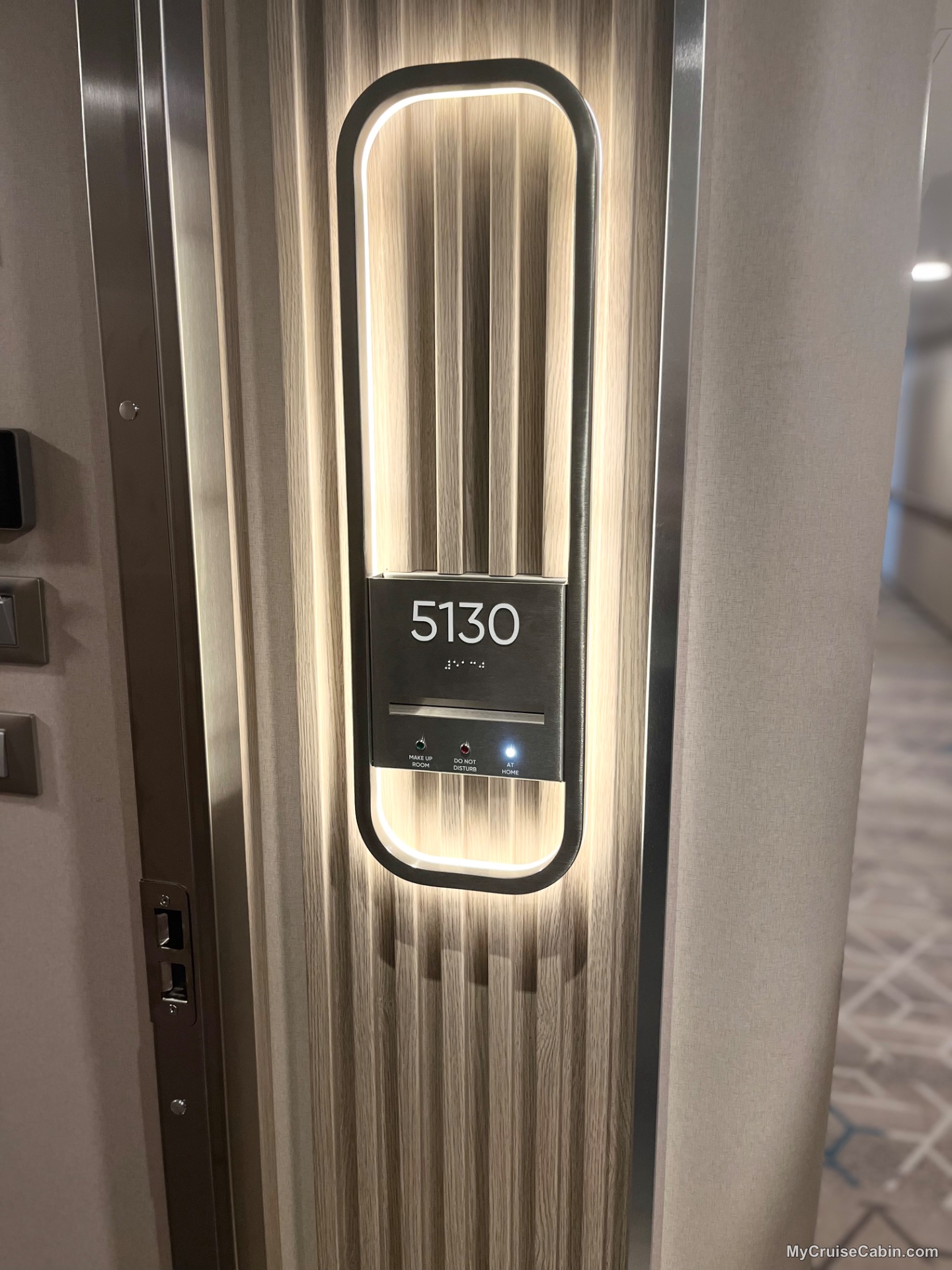 Norwegian Aqua Cabin 5130 - Door