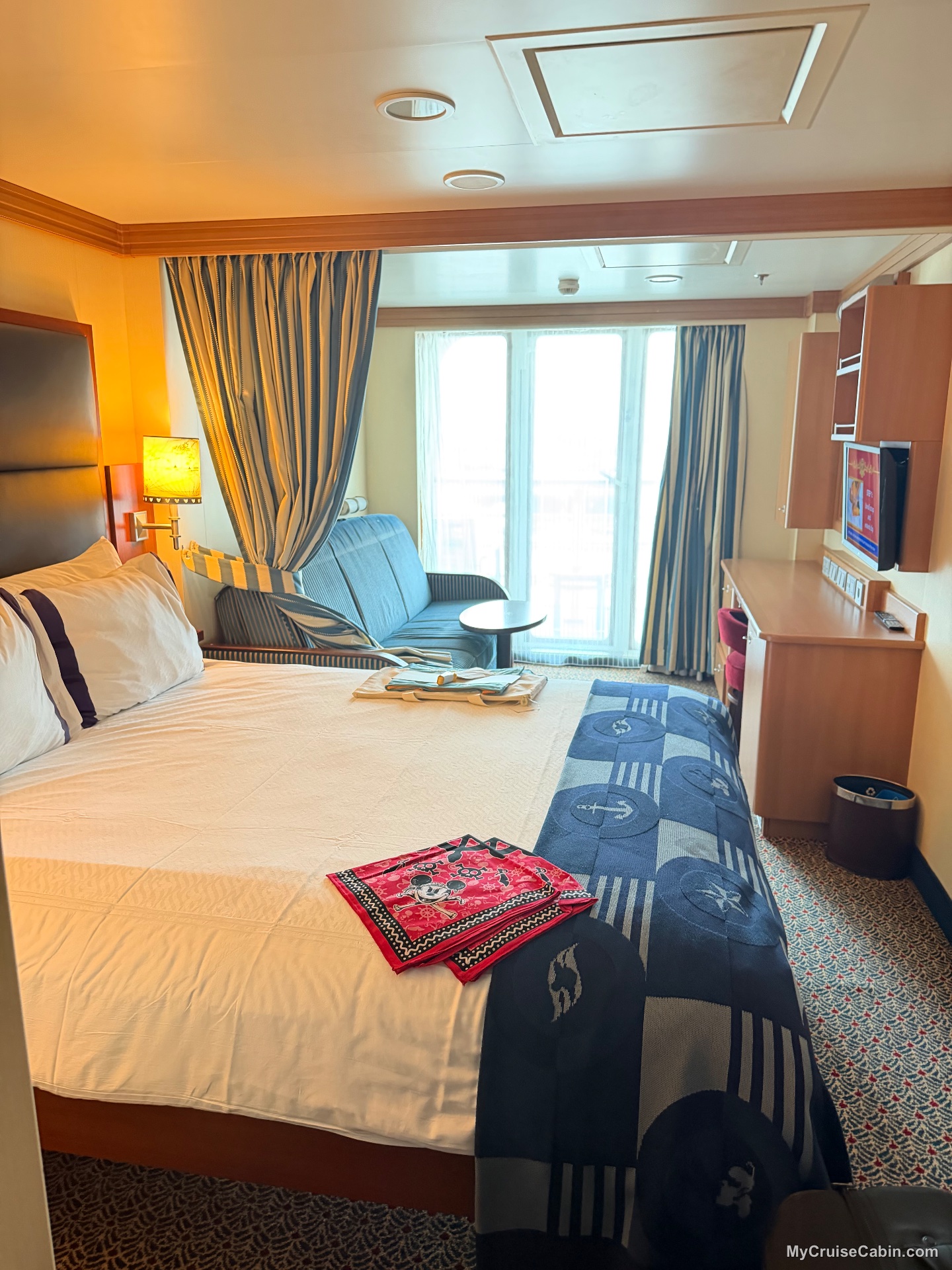 Cabin 7042 on Disney Dream