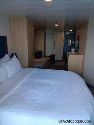 Cabin 6138 on Wonder of the Seas