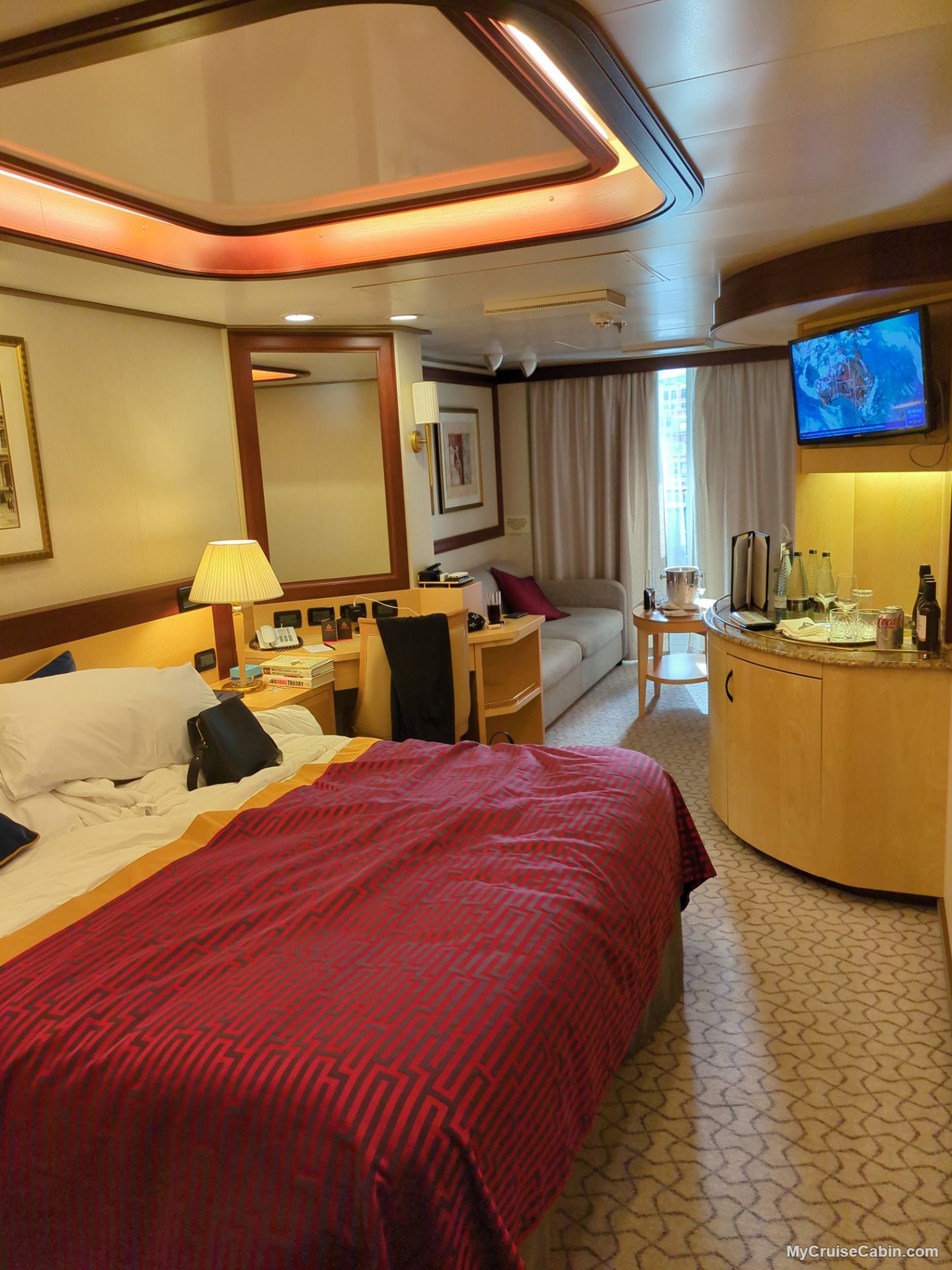 Cabin 7081 on Queen Elizabeth