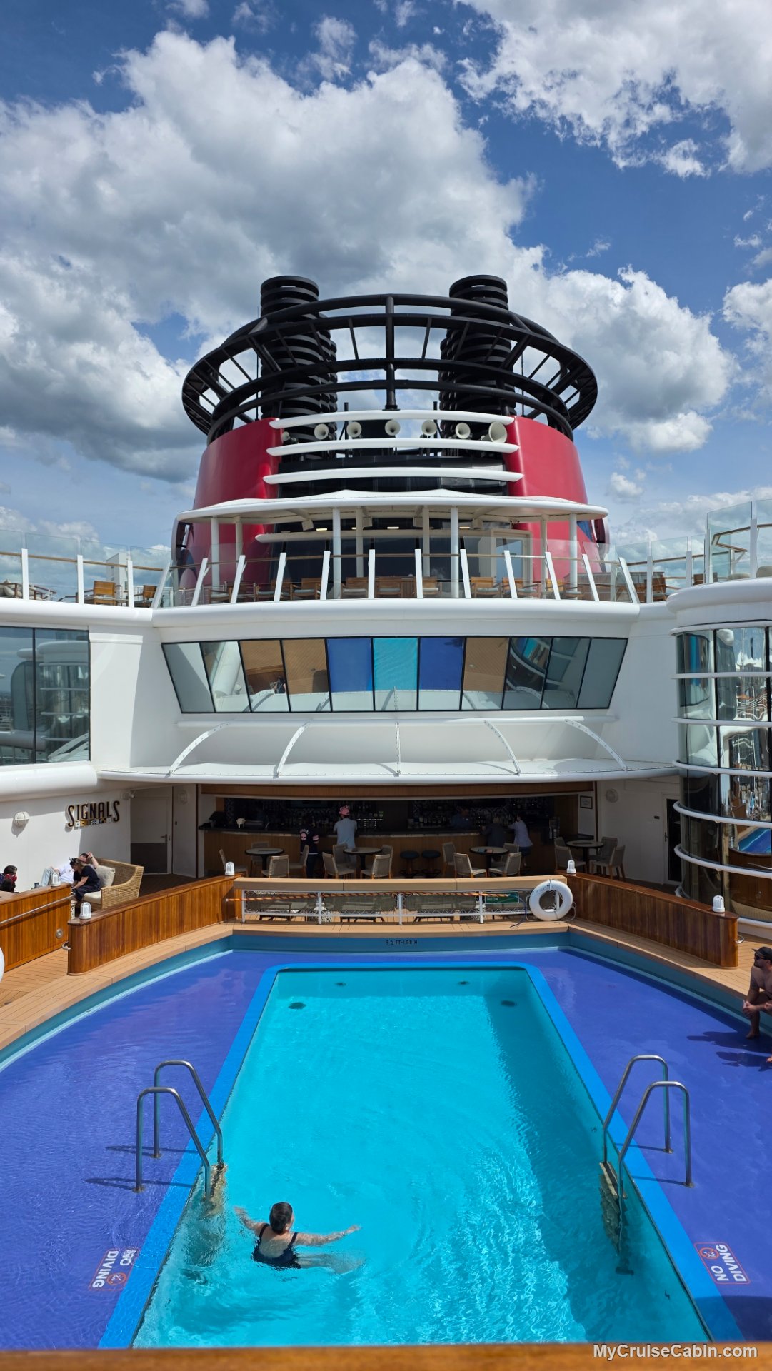 Disney Wonder Quiet Cove Pool - Pool
