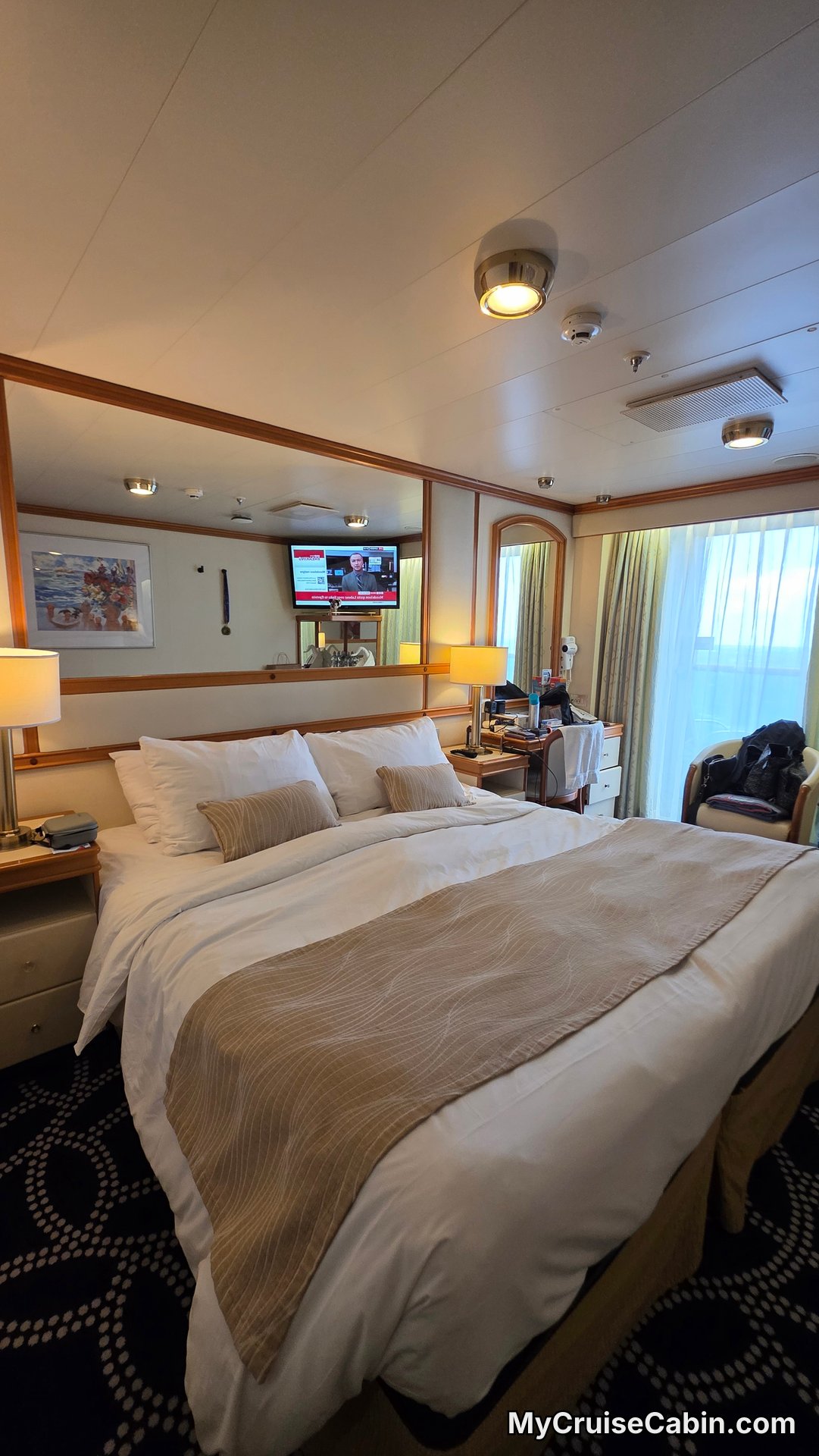 Cabin 11231 on Carnival Adventure