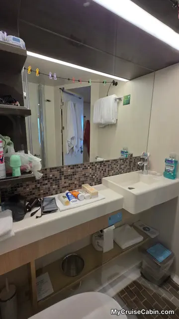 Cabin 11592 on Anthem of the Seas